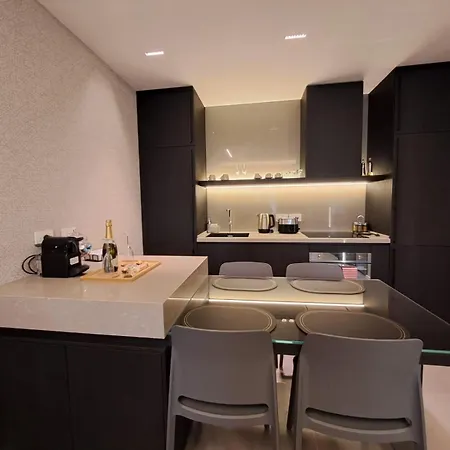 Luxury Aulona * Vlorë
